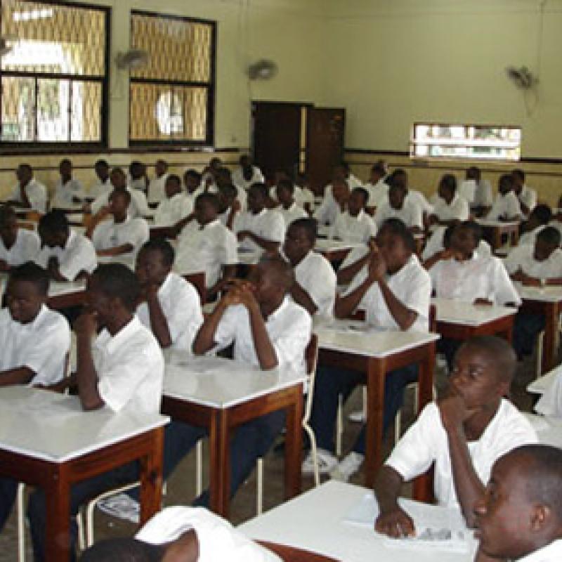 <p>Elèves de Collège Boboto à Kinshasa, lors d’un séminaire sur la CPI.</p>
