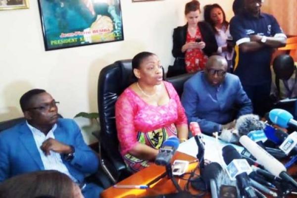 Eve-Bazaiba-recadre-Udps-Tshisekedi.jpg